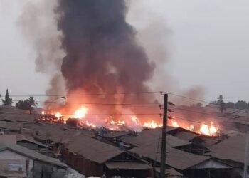 Dabondy : un atelier de menuiserie réduit en cendre