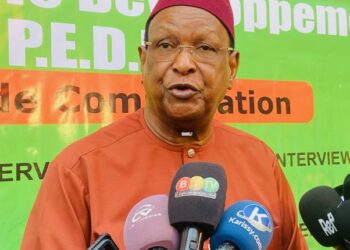 Décès d’Elhadj Boubacar Biro Diallo : Lansana Kouyate retient du défunt « un homme d’honneur doté d’une mémoire intellectuelle remarquable »