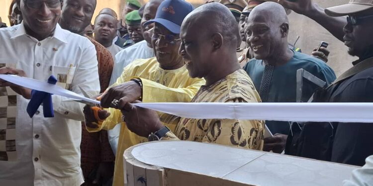 Lola : la première radio rurale de la préfecture, lancée par le Ministre de l’Information et de la Communication
