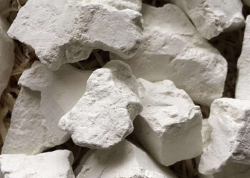 Le kaolin : une drogue pour certaines femmes à Conakry