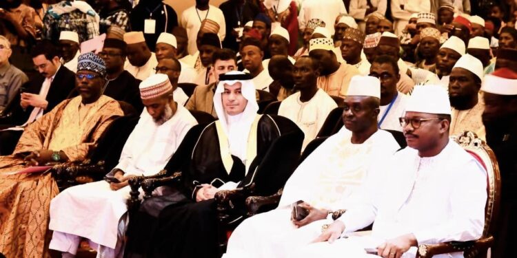 Religion/Guinée : des esprits brillants de toutes les régions réunis à la 43e édition du concours de mémorisation du saint Coran