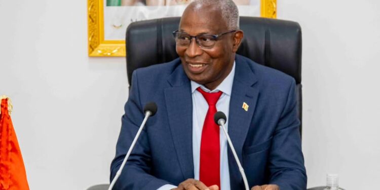 Dialogue politique : le premier ministre veut repenser le modèle