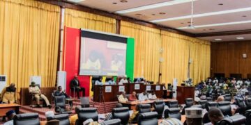 CNT : 500 millions d’euros adoptés pour les routes Kissidougou-Kankan, Boké-Kounsitel, Kagbelen-Kouria…