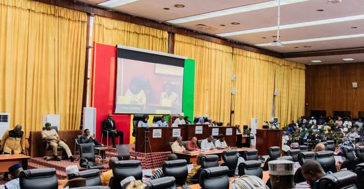 CNT : 500 millions d’euros adoptés pour les routes Kissidougou-Kankan, Boké-Kounsitel, Kagbelen-Kouria…