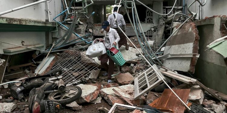 Birmanie : le bilan du seisme dépasse les 1000 morts