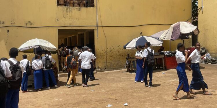 Tirs à l&rsquo;école Sainte Marie de Nongo : l&rsquo;élève avait des antécédents,  son père arrêté