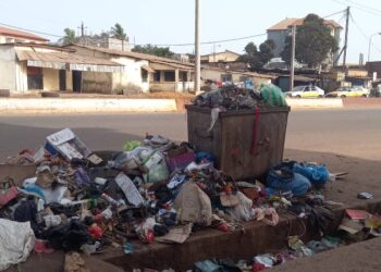 Aïd El-Fitr : Conakry étouffe sous les immondices !