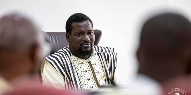 Décret : Mamadi Doumbouya nomme de nouveaux gouverneurs et préfets à Mamou, Boké et N&rsquo;zérékoré 