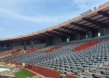 Football : le premier ministre trouve inadmissible « que nous soyons obligés de jouer des matchs à l&rsquo;étranger »