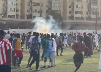 Football/Ligue 1 (J11) : tenu en échec par le Milo FC, des supporters de Foot Élite agressent le corps arbitral