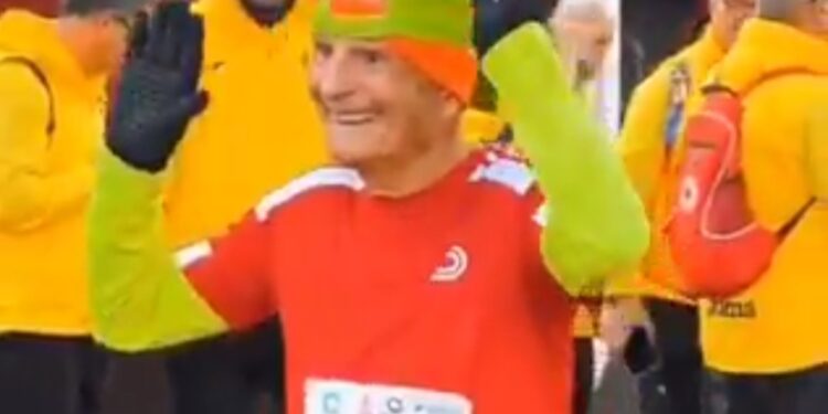 Marathon de Rome : à 92 ans, Antonio Rao boucle plus de 42 km en moins de 7 heures