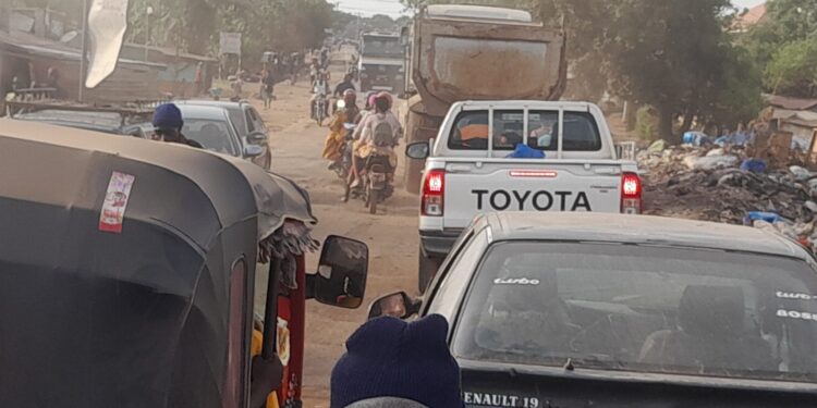 Marche blanche : l&rsquo;AGUISER déconseille aux usagers d’emprunter les routes qui mènent vers Mamou