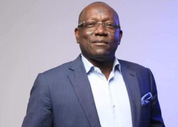 Crise à la FEGUIFOOT : Mamadou Barry demande la révocation de Bouba Sampil