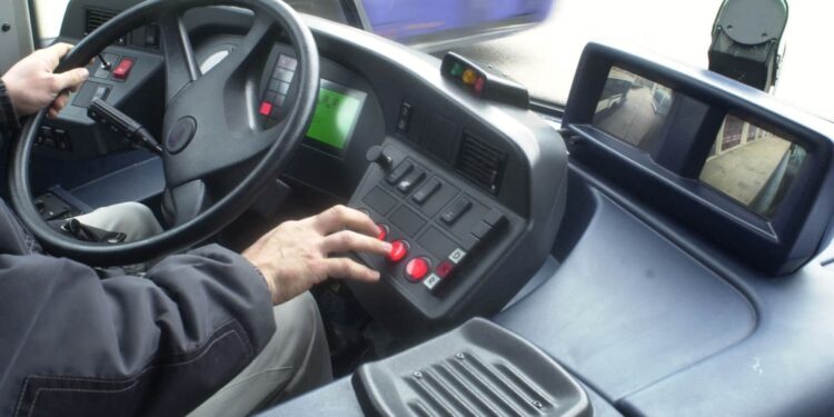 Japon : un chauffeur du bus vole 6 euros et perd 73.000  euros de primes de retraite