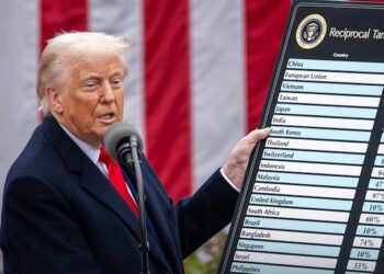 Hausse des tarifs douaniers : Trump tire dans tous les sens, la Guinée frappée d&rsquo;une hausse de 10%