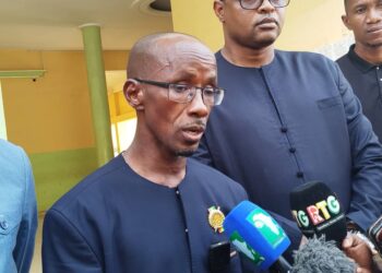 Présence de « jeunes infiltrés » au procès en appel d’Aliou Bah : « c’est à vous de me rapporter les preuves », tranche le procureur général Fallou Doumbouya