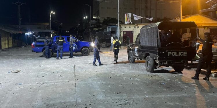Violents affrontements entre jeunes à Madina : plusieurs blessés et des dégâts matériels