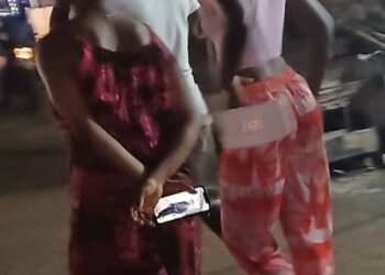 Prostitution à Cosa rails et Koloma Soloprimo : Seul ou en groupe, la courbe tarifaire varie entre 50 000 GNF, 200 000 GNF et 600 000 GNF