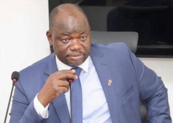 Révocation de Bouba Sampil : le Ministre des Sports, Kéamou Bogola Haba, bloque la FEGUIFOOT