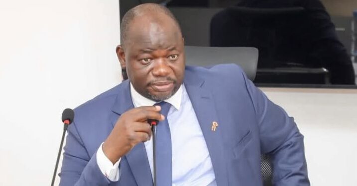 Révocation de Bouba Sampil : le Ministre des Sports, Kéamou Bogola Haba, bloque la FEGUIFOOT