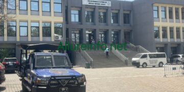 Quatrième audience du procès en appel d’Aliou Bah : projections de vidéos et échanges tendus