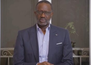 Côte d’Ivoire : Tidjane Thiam dénonce une manœuvre politique après sa radiation du fichier électoral et affirme qu&rsquo;il reste le seul candidat du PDCI