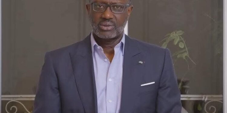 Côte d’Ivoire : Tidjane Thiam dénonce une manœuvre politique après sa radiation du fichier électoral et affirme qu&rsquo;il reste le seul candidat du PDCI