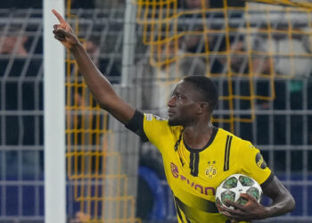 La question du jour : Peut-on avoir un buteur comme Serhou Guirassy, et le priver du droit de jouer devant son public à Conakry, et subséquemment, condamner son pays à ne pas participer à la prochaine CAN?