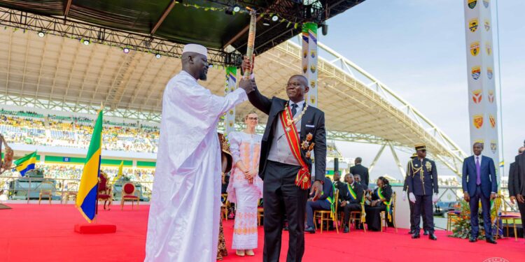Diplomatie : le ministre Morissanda Kouyaté salue une « vision commune » entre Doumbouya et Oligui Nguema