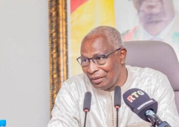 Recensement biométrique : « chaque citoyen enrôlé, c’est une Guinée plus juste », déclare le premier ministre Amadou Oury Bah