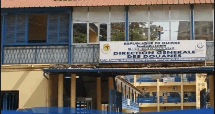 Arnaque sur WhatsApp : une fausse vente aux enchères de véhicules secoue la toile