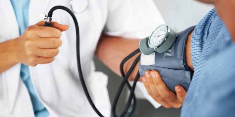 Hypertension, peut-on vraiment en guérir ? La réponse claire du Dr Gérald Kierzek