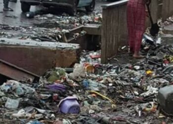 Conakry : une fine pluie dévoile l’ampleur de l’insalubrité urbaine