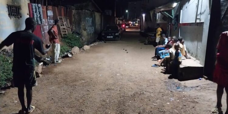 Immersion : aux origines de la boule et pétanque en Guinée 