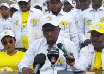 Transhumance politique : les 52 sections du RPG Arc-en-ciel soutiennent désormais le Général Mamadi Doumbouya