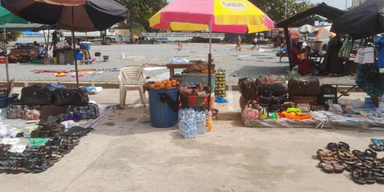 La mosquée Fayçal transformée en lieu de commerce.