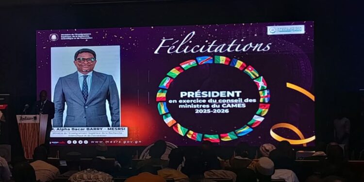 Le Ministre Alpha Bacar Barry prend la tête du Conseil des ministres du CAMES