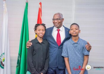 Primature : les lauréats de la dictée PGL du Canada reçus par le Premier Ministre