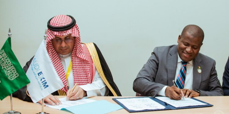 Abidjan : signature d’un memorandum d’entente entre la Guinée et Saudi EXIM Bank