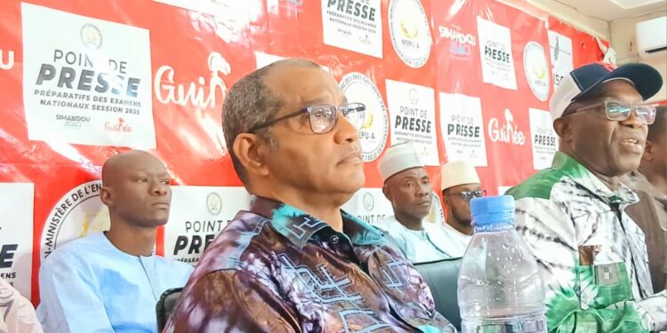 Examens nationaux 2025 : 566.071 candidats inscrits, dont 261.137 filles