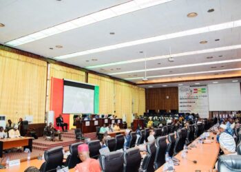 La loi rectificative portant sur le financement du projet TNT adoptée