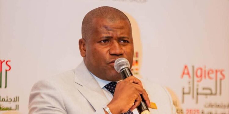 Depuis l’Algérie, Ismaël Nabé annonce plus de 300 millions de dollars pour la Guinée et rassure sur les indicateurs économiques