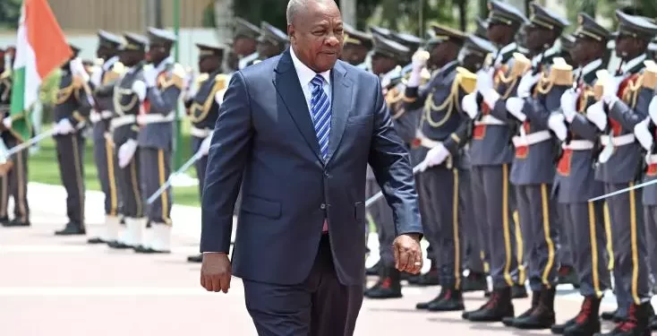 Ghana : le président Dramani Mahama menace de limoger ses ministres qui ne déclareront pas leur patrimoine