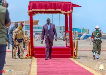 Le Général Mamadi Doumbouya instruit l’harmonisation des constructions des bâtiments publics administratifs