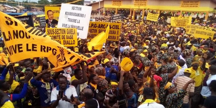 La question du jour : Face au soutien au Général Doumbouya annoncé, successivement, par 52 sections locales et 20 partis alliés, le RPG arc-en-ciel actuellement suspendu, à votre avis, gagnerait-il à organiser son congrès le plus rapidement possible?