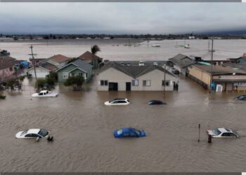 Nigeria : Au moins 150 personnes sont mortes dans des inondations , les secouristes redoutent davantage de victimes.