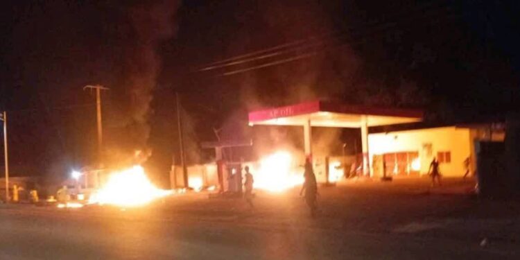 Forécariah : la station-service de Maferinyah Centre prend feu dans la nuit de ce jeudi