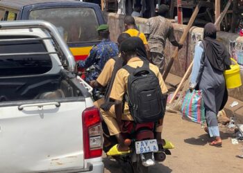 Transport d&rsquo;élèves à moto : des voix s’élèvent pour alerter sur les dangers