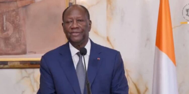 Le général Doumbouya à Abidjan : « Je veux apprendre de l’expérience inestimable du président Ouattara»