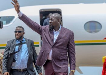 Coopération régionale : le Général Doumbouya en route pour Abidjan